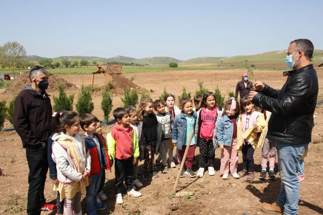POBLETE_Plantaci&oacute;n Intergeneracional (6)