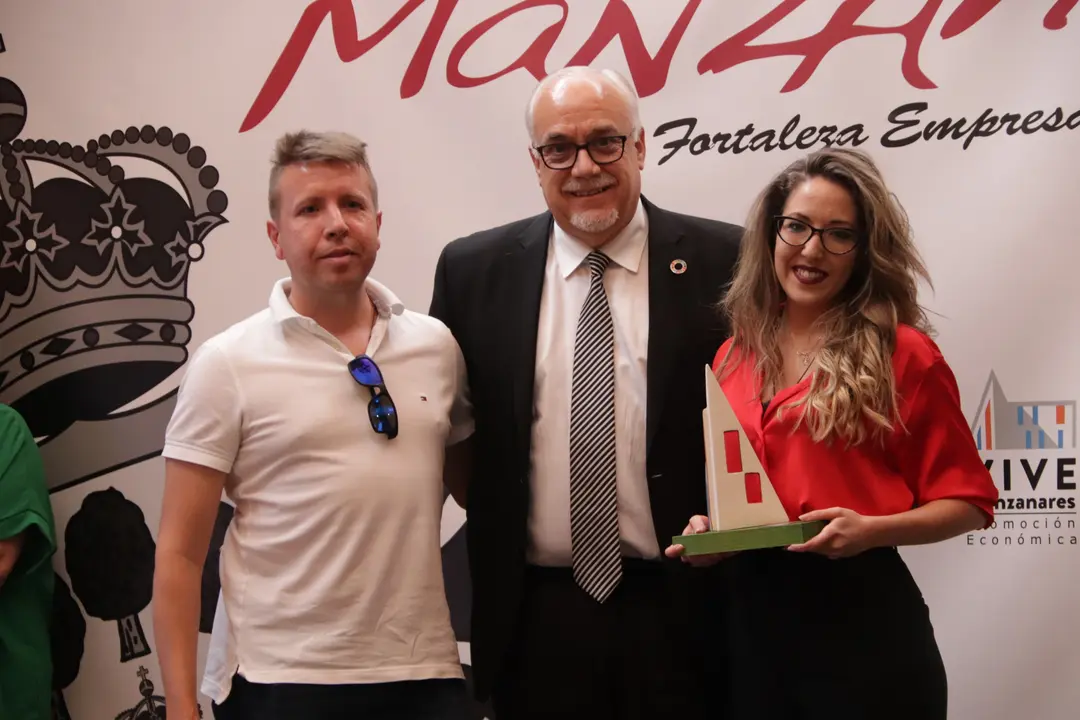 Premios del IX concurso Emprende en Manzanares (2)