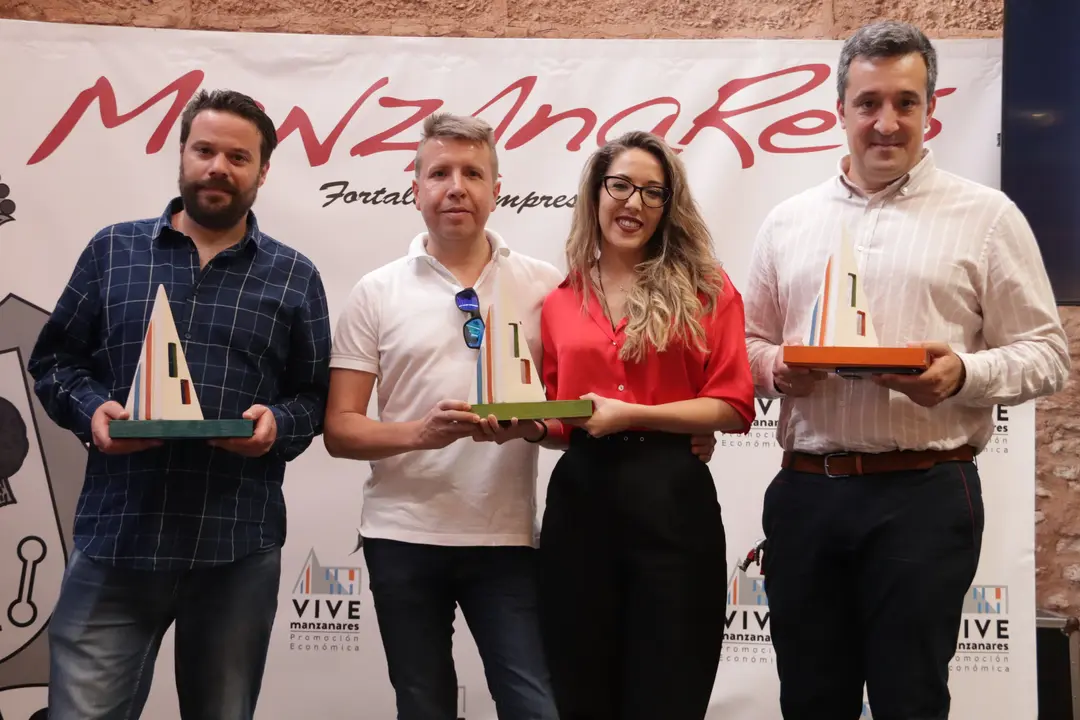 Premios del IX concurso Emprende en Manzanares (4)