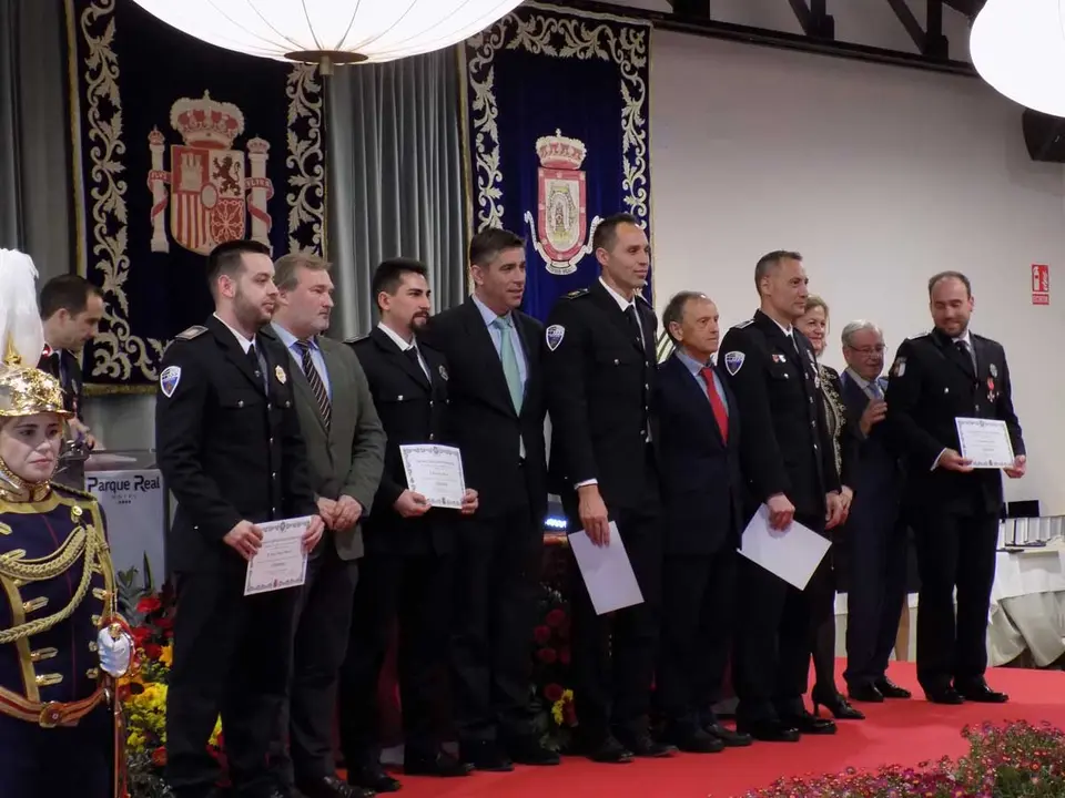 polic&iacute;a-premio6