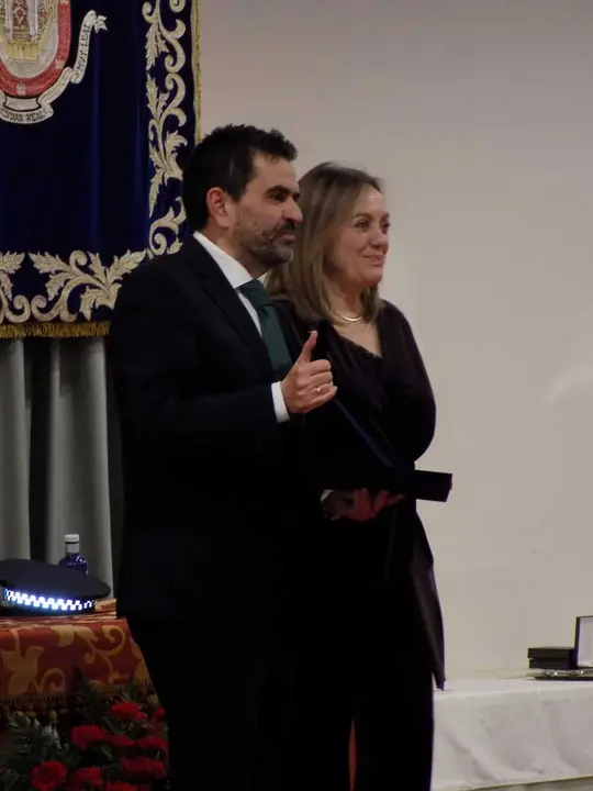 polic&iacute;a-premio-9