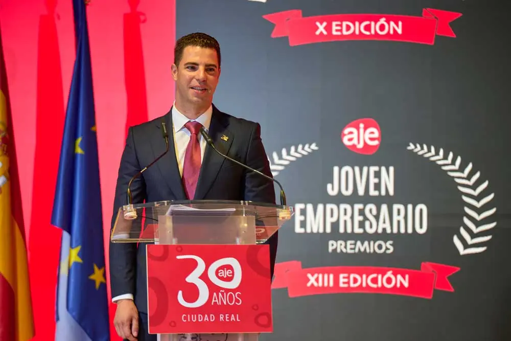aje-17