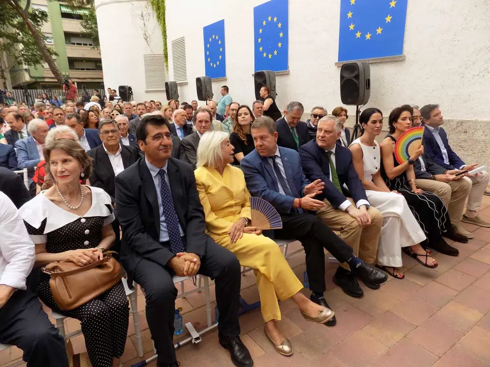 mar&iacute;n-autoridades-1