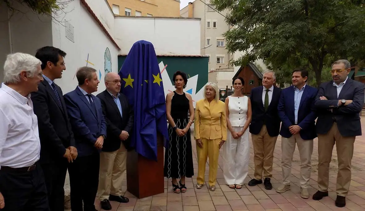 mar&iacute;n-busto-3