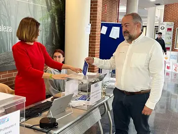 JULI&Aacute;N-GARDE-1