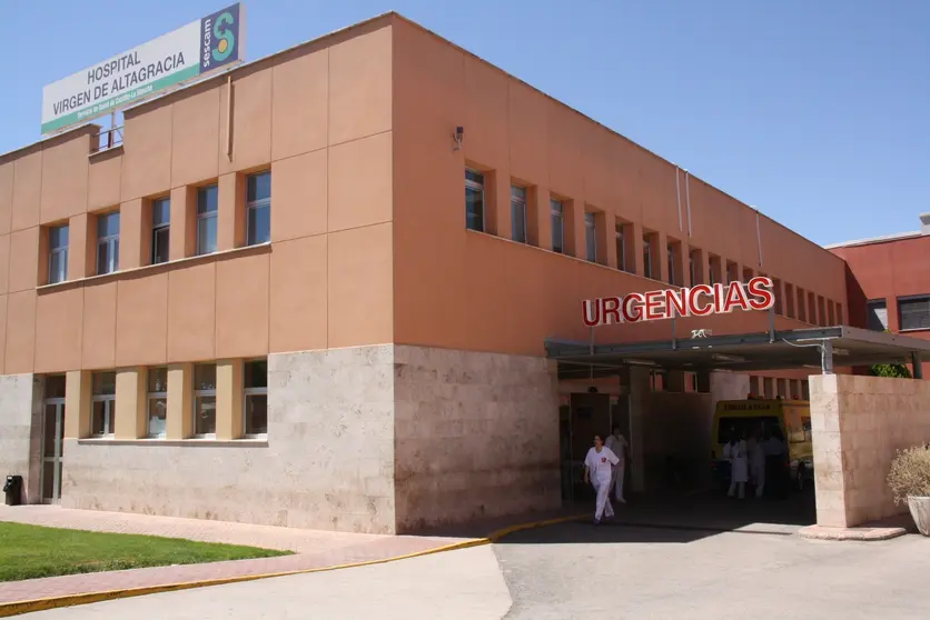 EuropaPress_1718576_mujer_resulta_afectada_inhalacion_humo_incendio_cocina_vivienda_manzanares