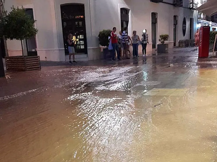 Rotura de tubería en Puertollano.