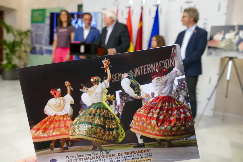 EuropaPress_4687540_presentacion_42_edicion_certamen_regional_parrandas_muestra_folklore