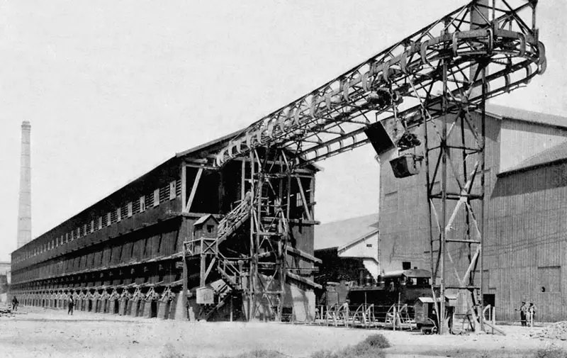 Instalaciones de transporte de mineral de la “Metalúrgica de Peñarroya”. Fuente: juntadeandalucia.es