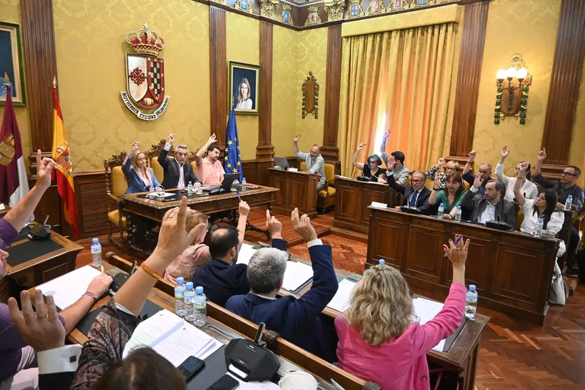 EuropaPress_4722299_pleno_ayuntamiento_valdepenas