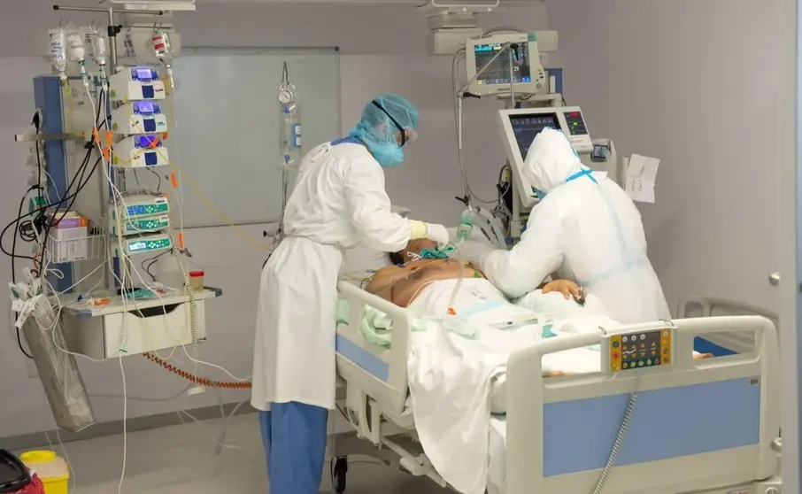 EuropaPress_3607835_uci_ingresado_positivo_covid_coronavirus