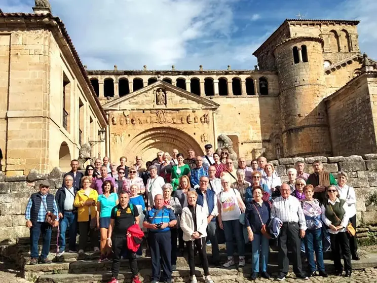 Imagen de familia de las personas participantes.