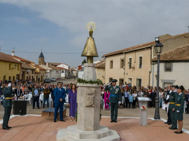 El emotivo acto organizado por los Guardias Civiles Hijos de Villahermosa contó con la presencia de decenas de guardias civiles y población civil y con la presencia del Teniente Coronel Jefe de la Comandancia de Ciudad Real, Juan Antonio Valle; la subdelegada del Gobierno en Ciudad Real, María de los Ángeles Herreros y el alcalde de la localidad, Ángel Cano