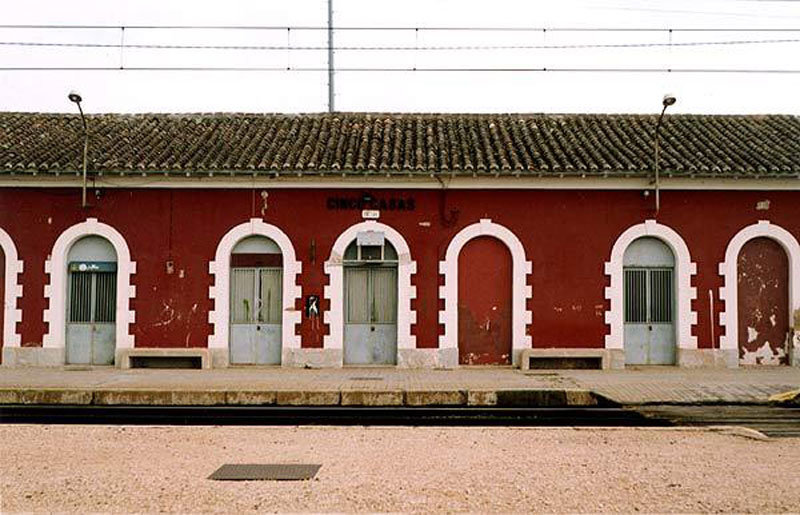 Estación de tren de Cinco Casas. Fuente: verpueblos.com
