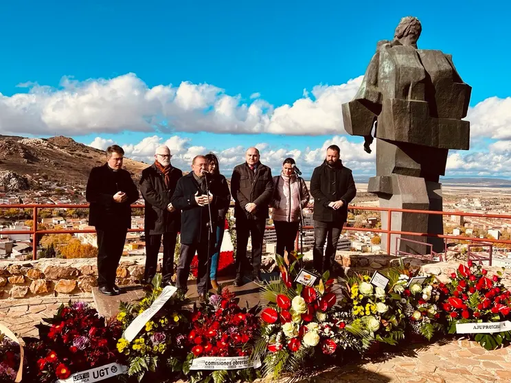 EuropaPress_4852517_puertollano_homenajea_antepasados_mineros_esperando_nuevos_proyectos