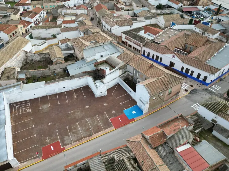 Vista a&eacute;rea del parking y la calle Encarnaci&oacute;n