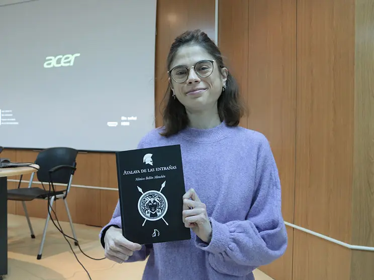 Presentación del libro 'La atalaya de las entrañas' de Mónica Bellón.