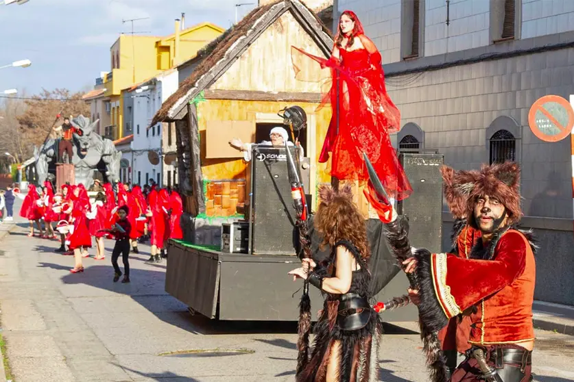 Sueños del Arte, de Puertollano, en el desfile rabanero del año pasado