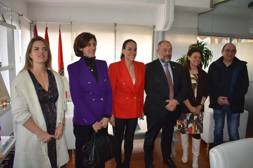 Convenio ULCM y Ayuntamiento de Ciudad Real arreglo Avenida Camilo Jos&eacute; Cela 04