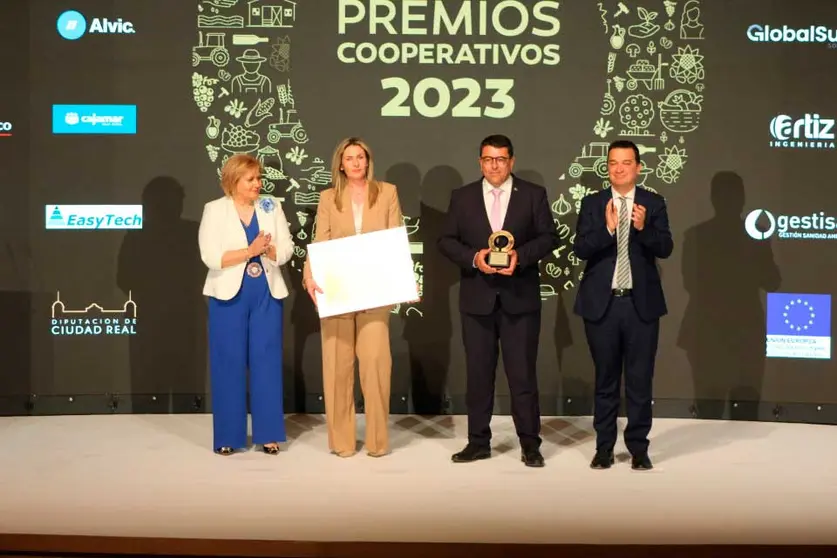 Premio-Excelencia-Cooperativa-Cooperativas-agroalimentarias-(002)