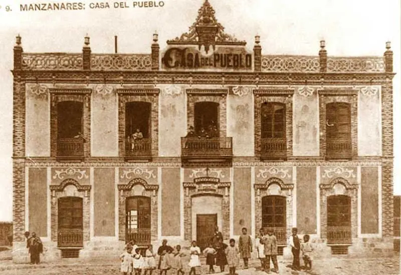 Casa del Pueblo de Manzanares. Fuente: manzanareshistoria.es