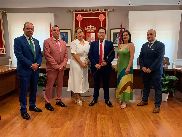 Nuevo-equipo-de-gobierno-de-Pozuelo-de-Calatrava-(002)