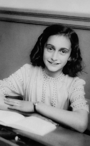 Foto de Ana Frank (1941). Fuente: es.wikipedia.org