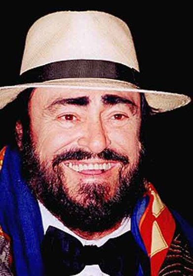 Pavarotti en 2001. Fuente: es.wikipedia.org