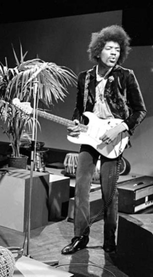 Jimi Hendrix en 1967. Fuente: es.wikipedia.org