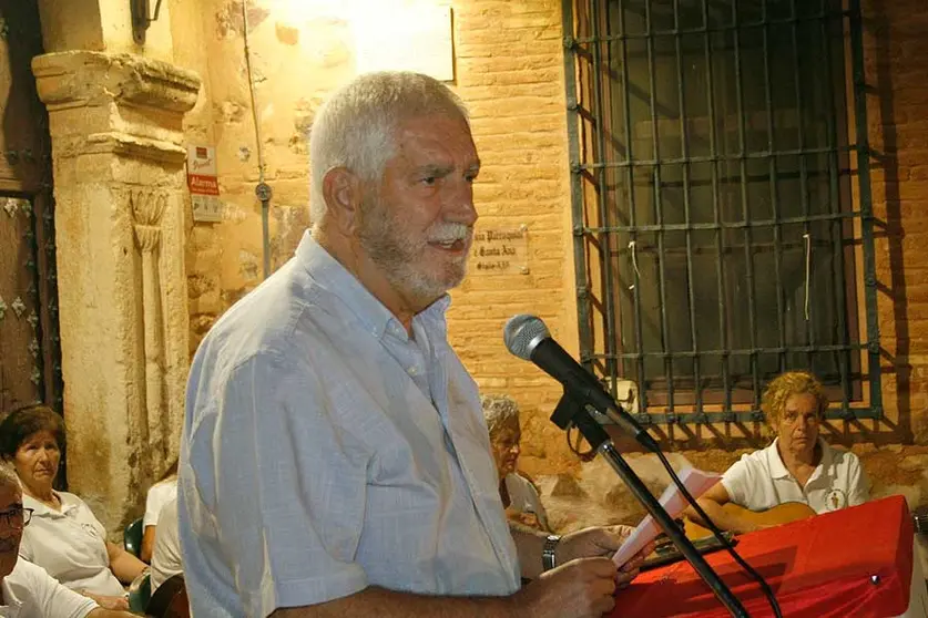 EuropaPress_5430944_poeta_juan_camacho