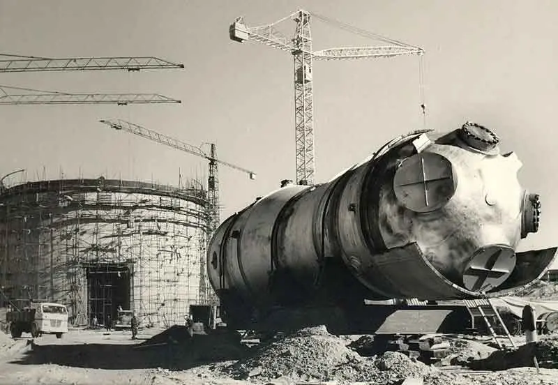 Llegada del Generador de Vapor a la Central Nuclear José Cabrera en 1966. Fuente: es.wikipedia.org