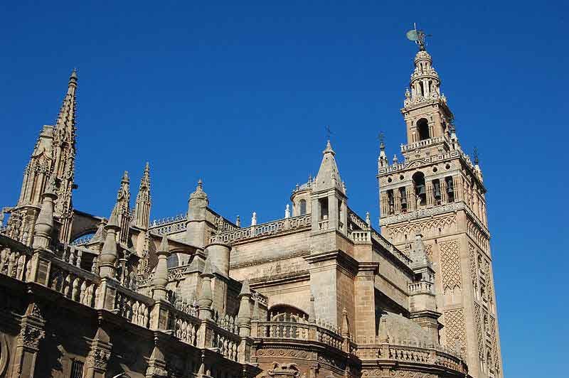 Catedral de Sevilla.  Fuente: es.wikipedia.org