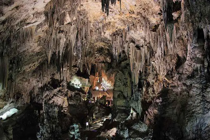 Cueva de Nerja. Fuente: es.wikipedia.org