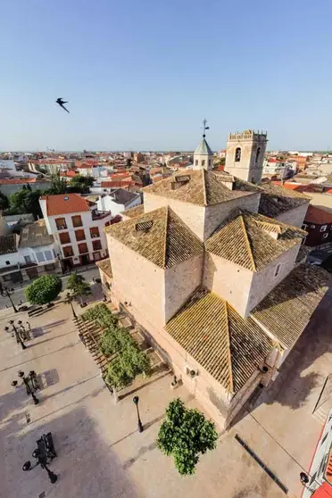 Iglesia Parroquial de San Pedro Apóstol de Pedro Muñoz. Fuente: sanpedroapostolpedromunoz.com