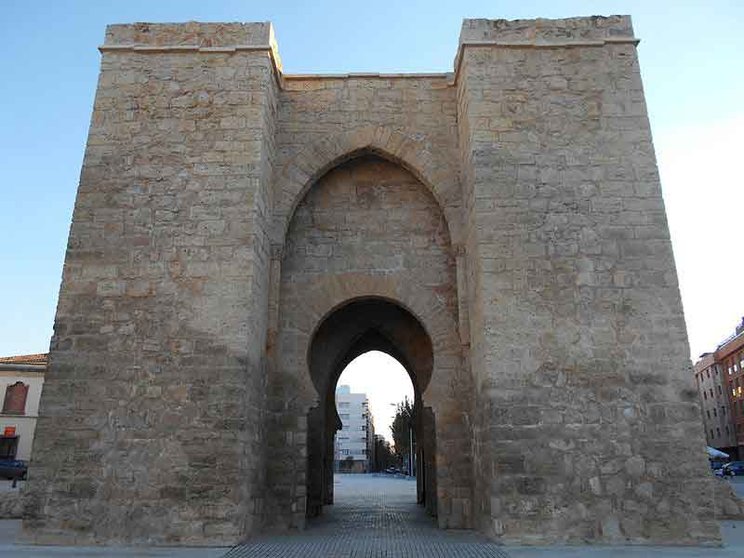 La medieval Puerta de Toledo. Fuente: es.wikipedia.org