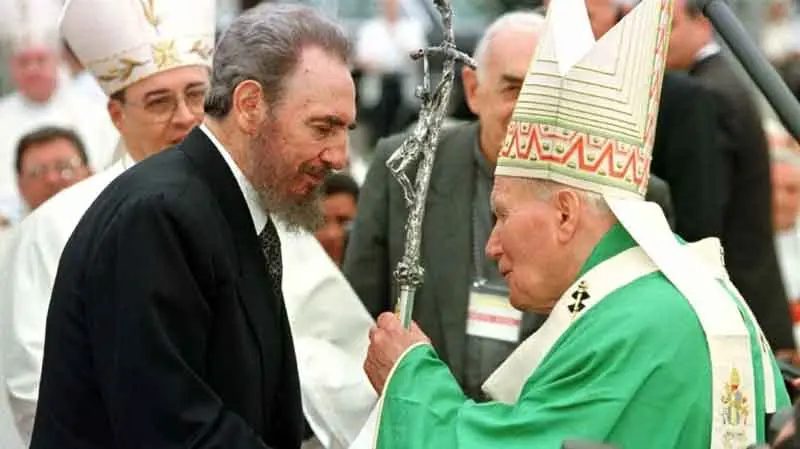 Juan Pablo II visita Cuba. Fuente: angelusenespanol.com