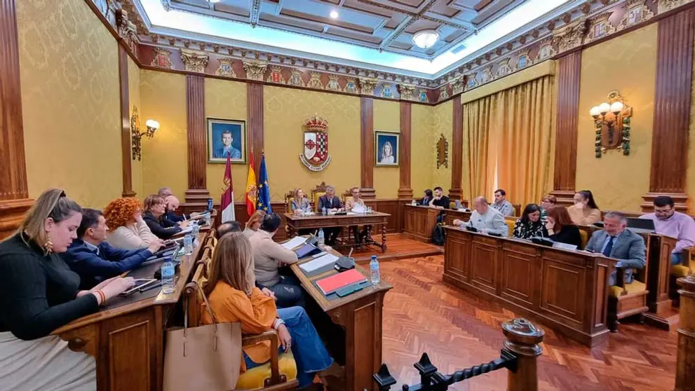 pleno-de-valdepeñas-cándido-simarro