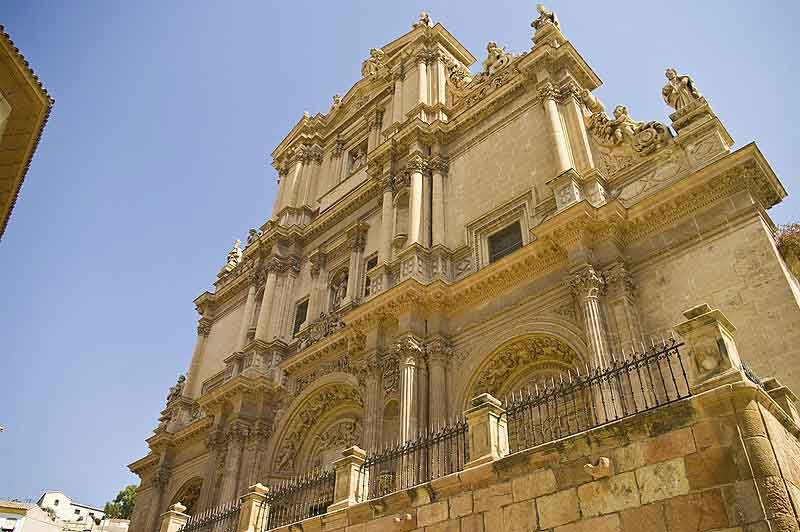 Colegiata de San Patricio en Lorca, construida en honor al santo en cuyo día se libró la batalla. Fuente: es.wikipedia.org