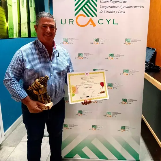 Premios-manojo-recogió-Domingo-Redondo-(002)