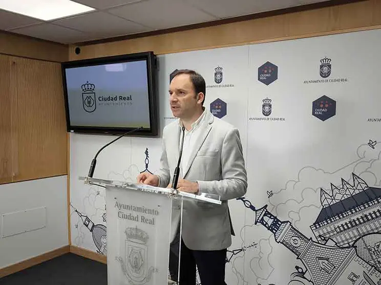 El concejal de Hacienda y Personal del Ayuntamiento de Ciudad Real, Guillermo Arroyo