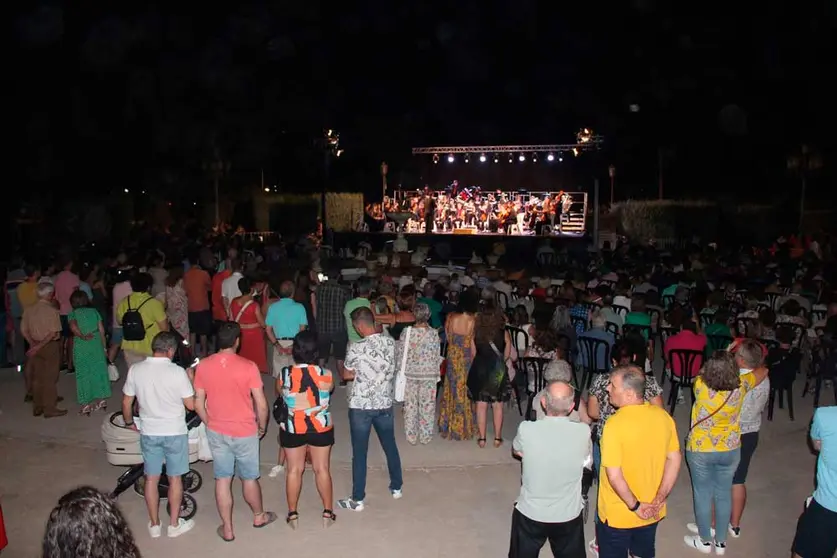 19_concierto_La-Talaverana-(002)