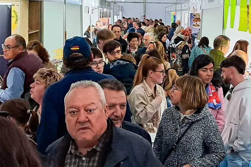 la-cuerda-feria-de-marzo-almodóvar