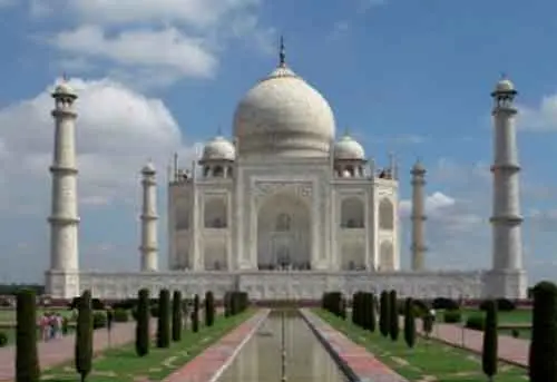 El Taj Mahal. Fuente: es.wikipedia.org