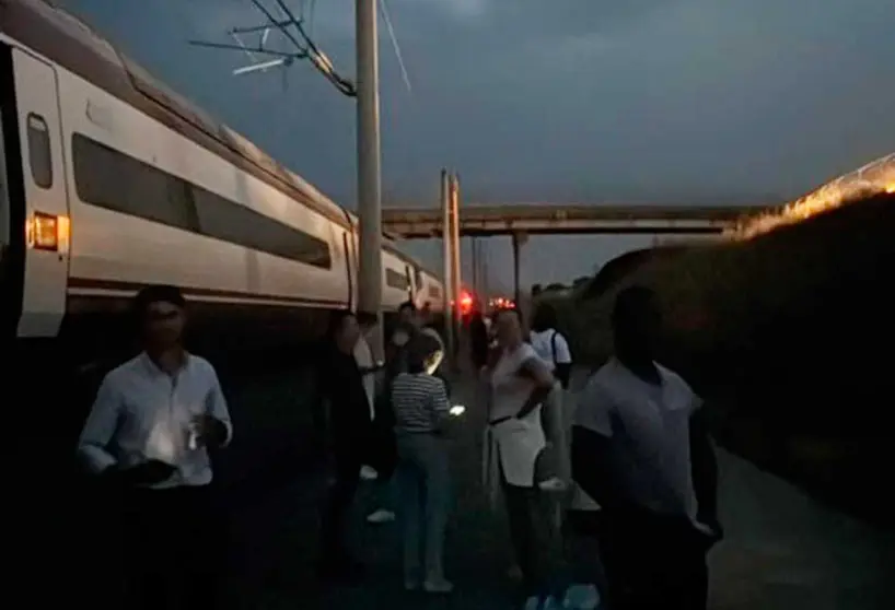 aver&iacute;a-tren-ave
