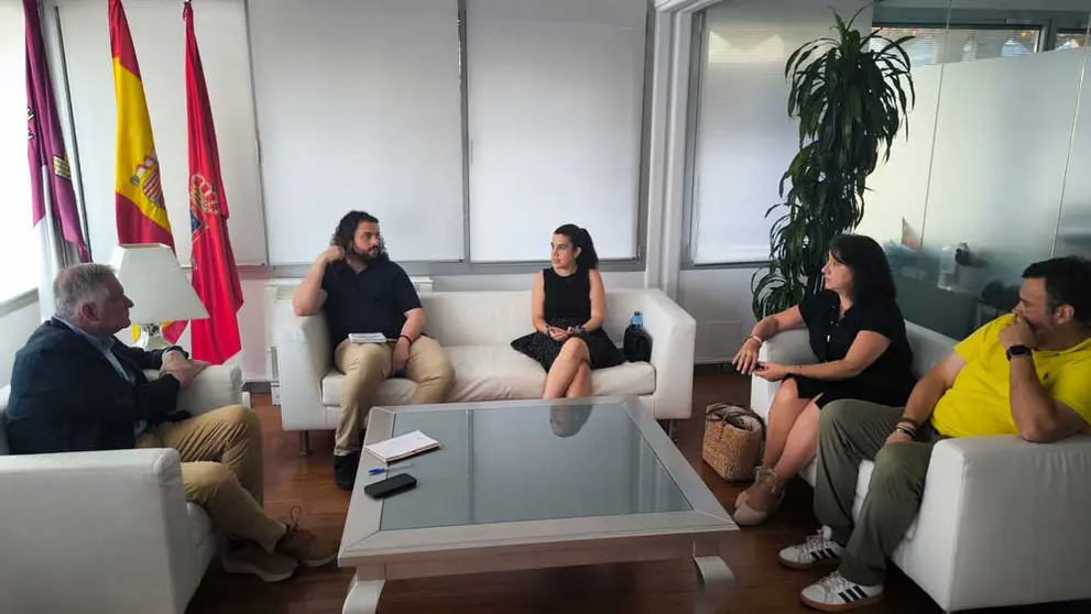asociacion-usuarios-avant