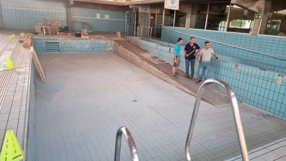 piscina-cubierta-los-llanos-valdepe&ntilde;as