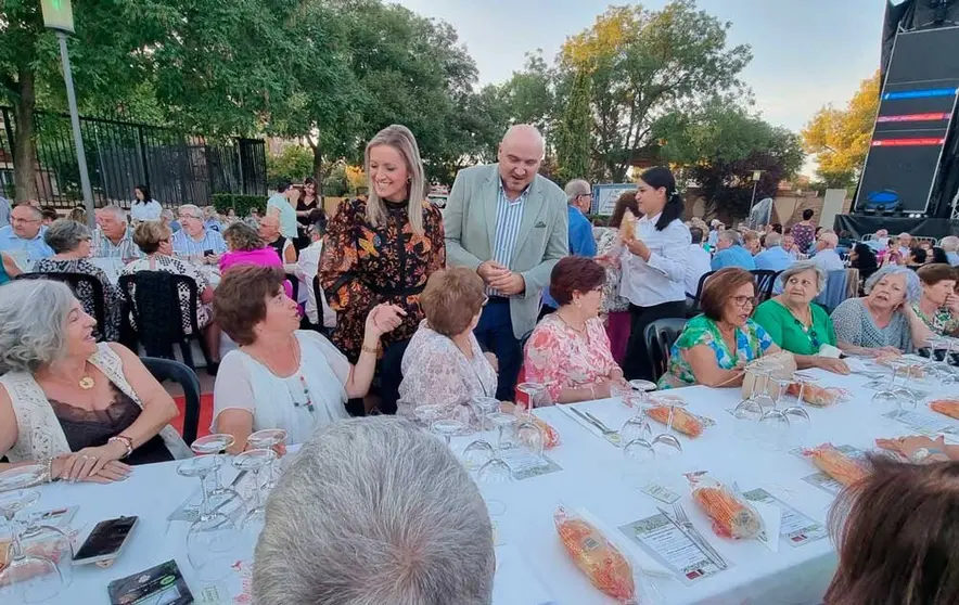 cena-homenaje-mayores-fiestas-del-vino