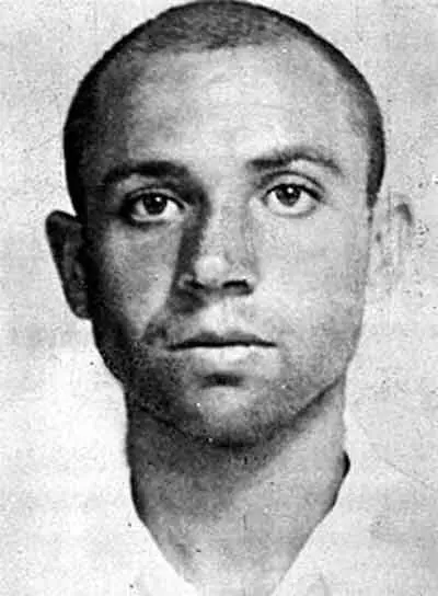 Miguel Hern&aacute;ndez en 1939. Fuente: es.wikipedia.org