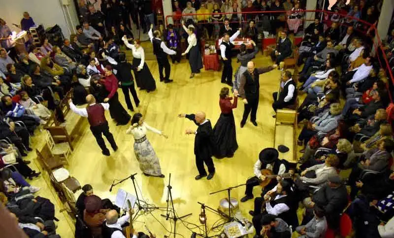 Actuales Bailes de &Aacute;nimas en Daimiel. Fuente: daimiel.es