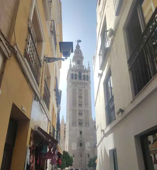 La Giralda de Sevilla. Fuente: Elaboraci&oacute;n propia